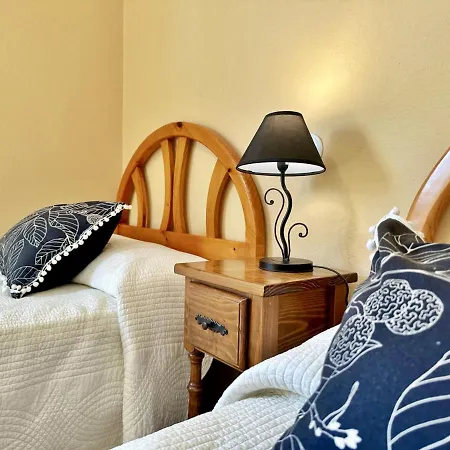 La Esteluca - 6805 *